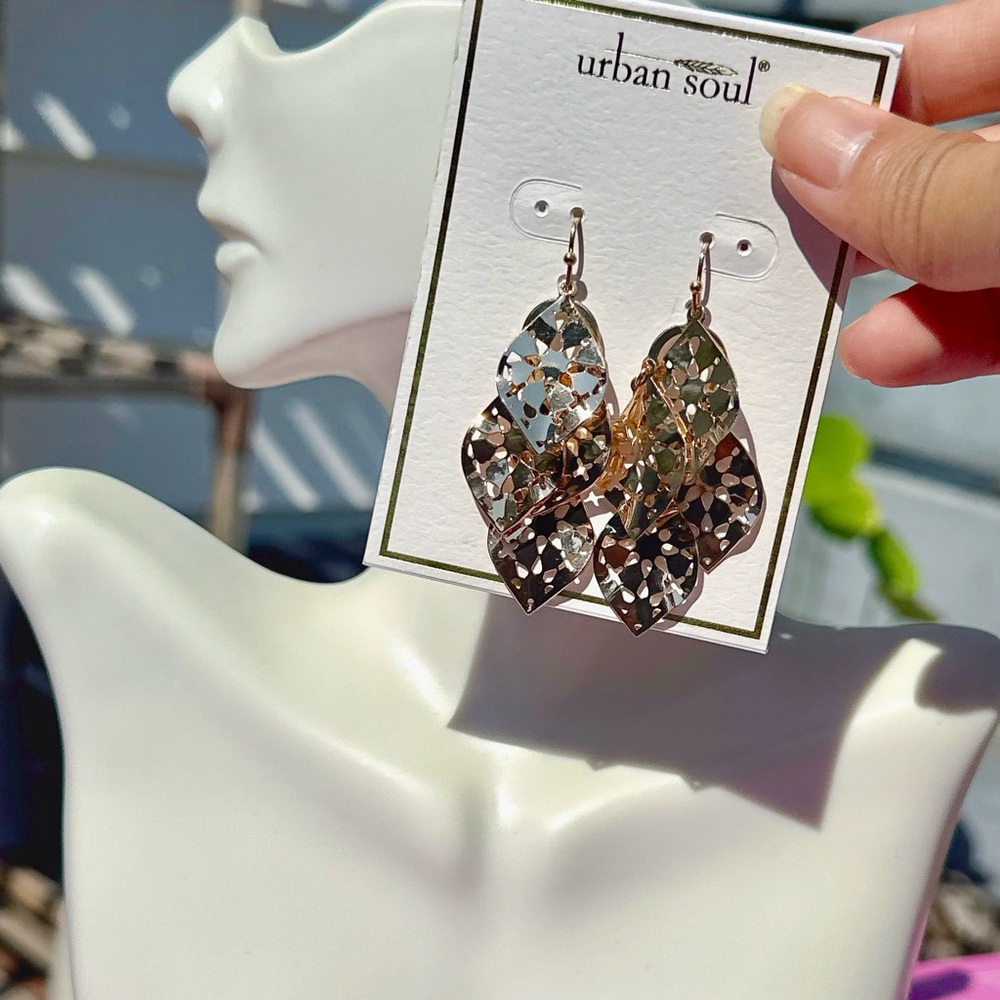 Urban soul earrings gold tone hallowed metal leaves drop tassels
